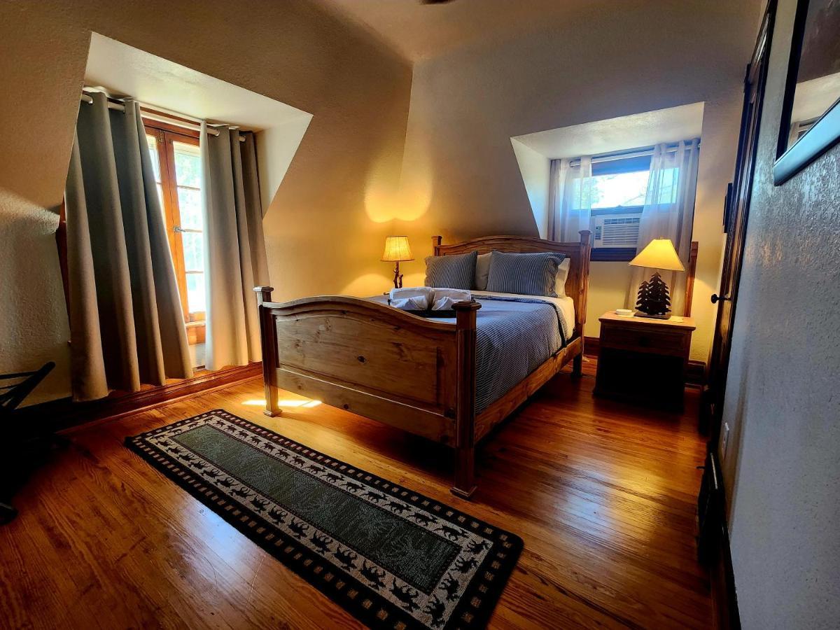 Downen House Bed & Breakfast Πουέμπλο Εξωτερικό φωτογραφία