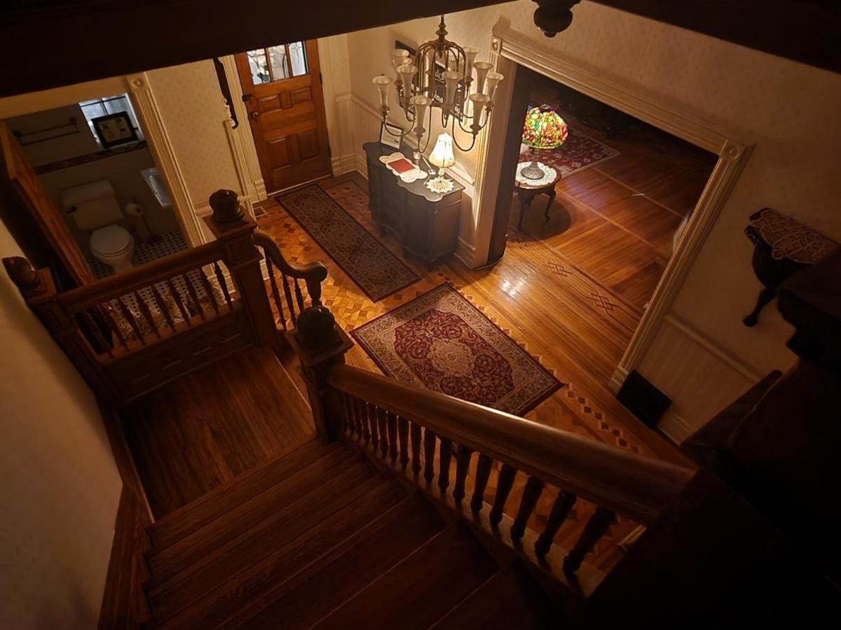 Downen House Bed & Breakfast Πουέμπλο Εξωτερικό φωτογραφία