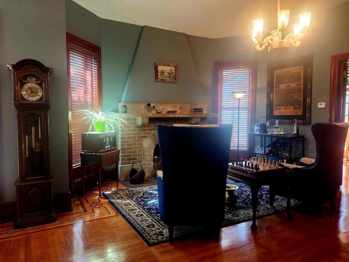 Downen House Bed & Breakfast Πουέμπλο Εξωτερικό φωτογραφία