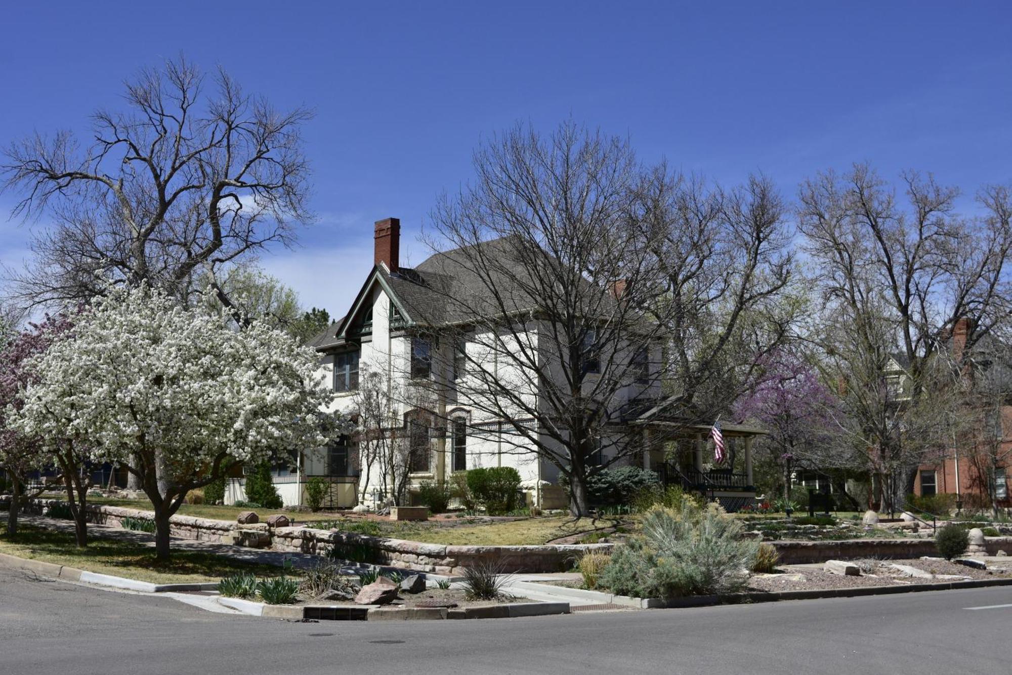 Downen House Bed & Breakfast Πουέμπλο Εξωτερικό φωτογραφία
